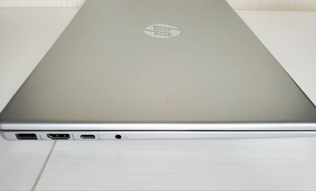 HP Laptop 14 Ryzen5 7530U 16GB 512GB 美品