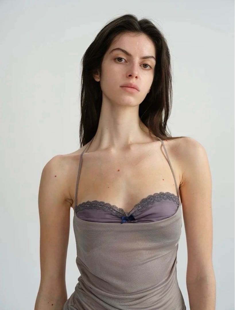 グレー レース付きキャミソール