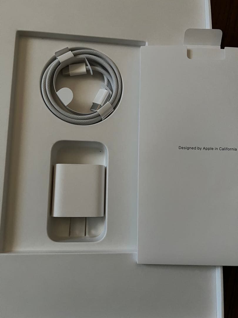 【新品同様】Apple 13インチ iPad Air (M3) 256GB