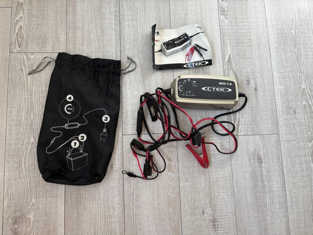 【美品】CTEK バッテリーチャージャー・メンテナー MXS7.0JP