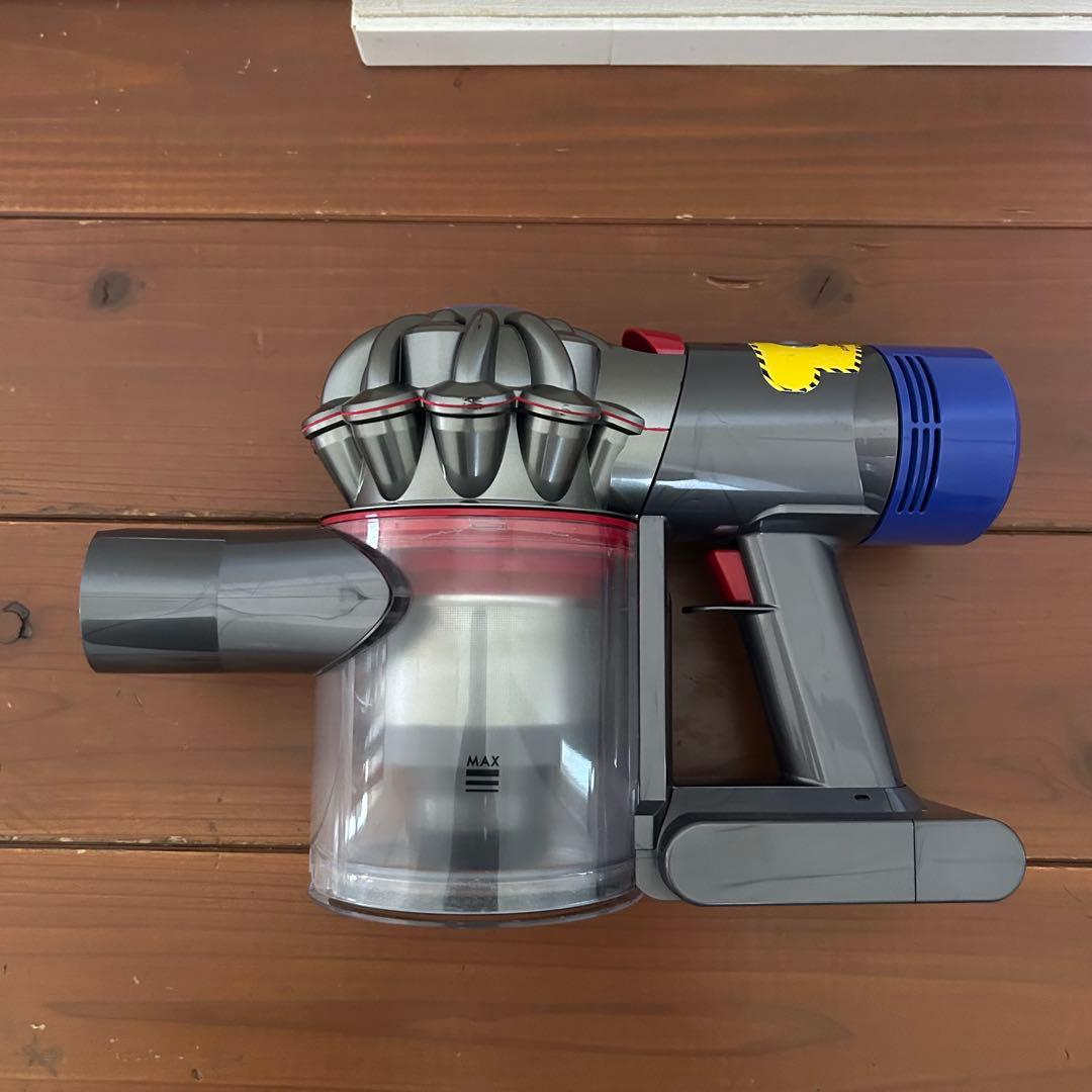 【バッテリー良好】dyson コードレスクリーナー V7 motorhead