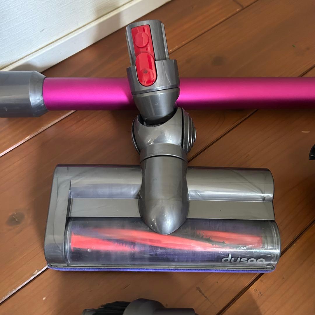 【バッテリー良好】dyson コードレスクリーナー V7 motorhead