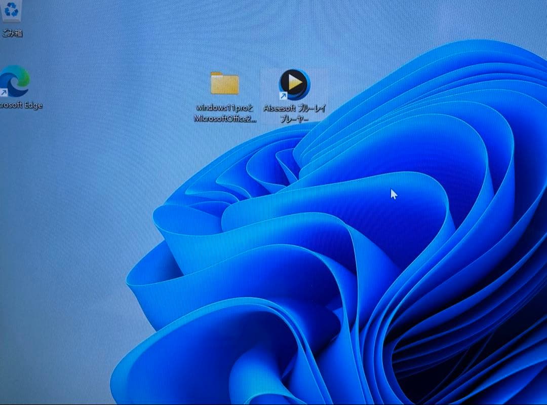 値下げ爆速Lenovo デスクトップ新品SSD4TB 新品内蔵wifiカード