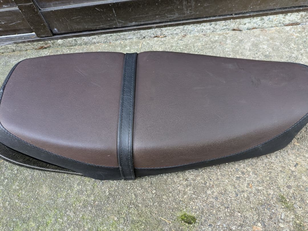 YAMAHA SR400 純正シート