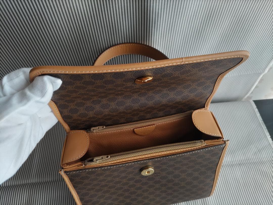 ぴ*き様 値下げ♪ CELINE 　セリーヌ　ハンドバッグ　2way M13　美