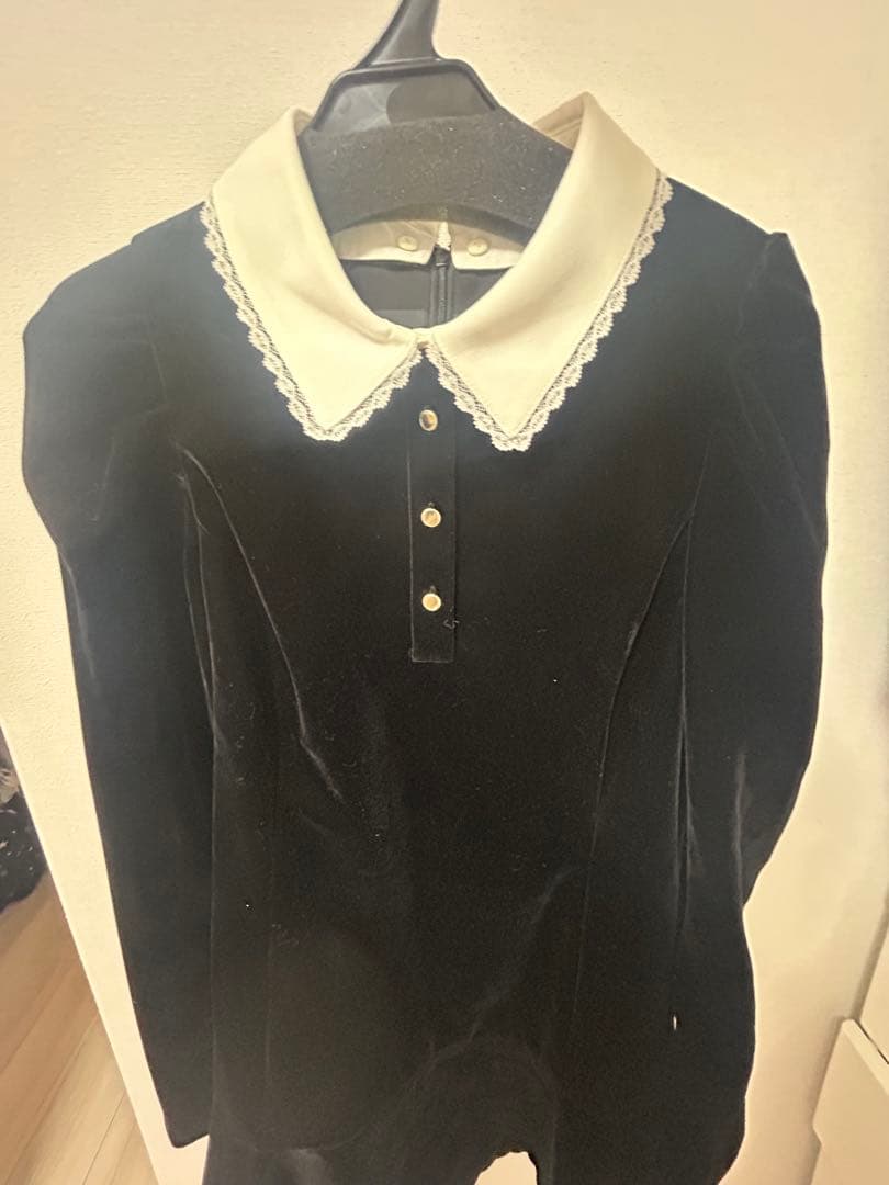 リランドチュール ベルベットカラーミニワンピース