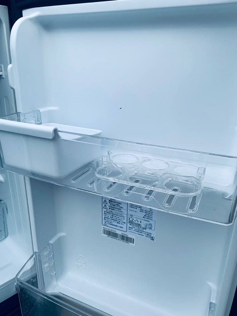 ♦TWINBIRD ノンフロン冷凍冷蔵庫【2020年製】HR-E915