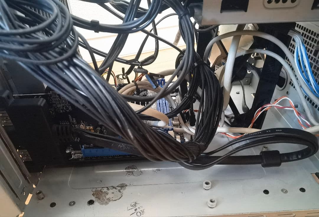 自作NAS PC サーバー利用としても可能