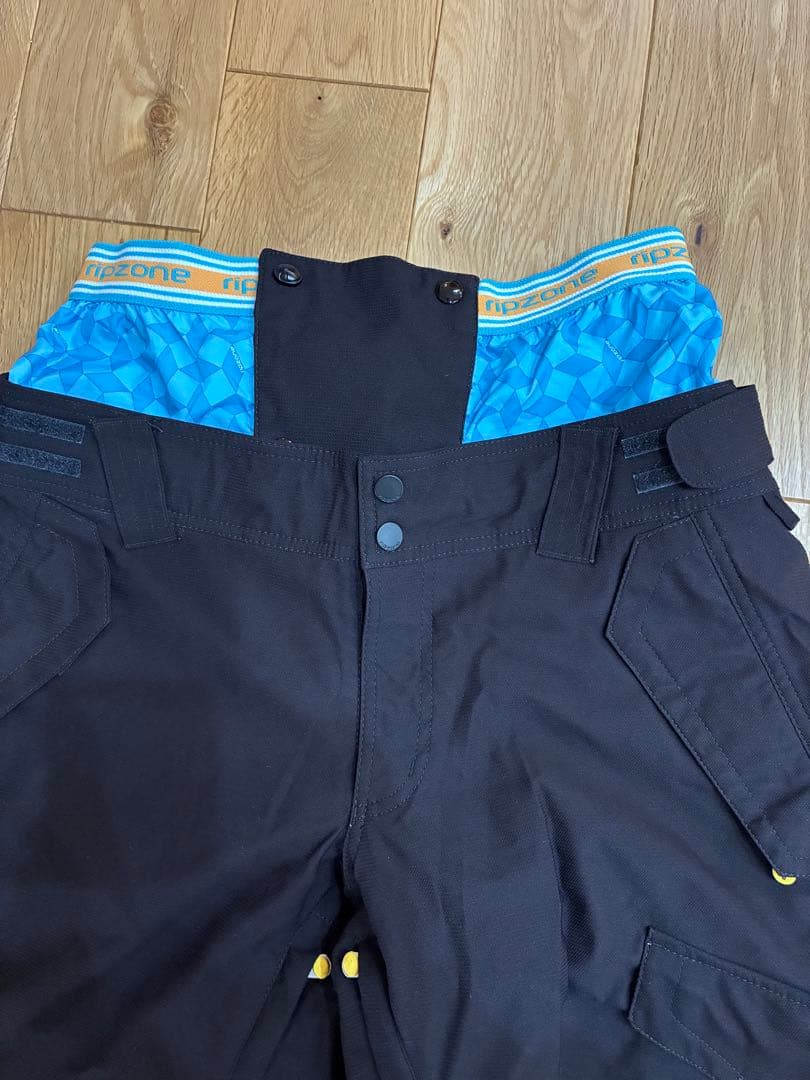 スノーボードウェア　セットアップ　５点　まとめ売り　リップゾーン　キスマーク