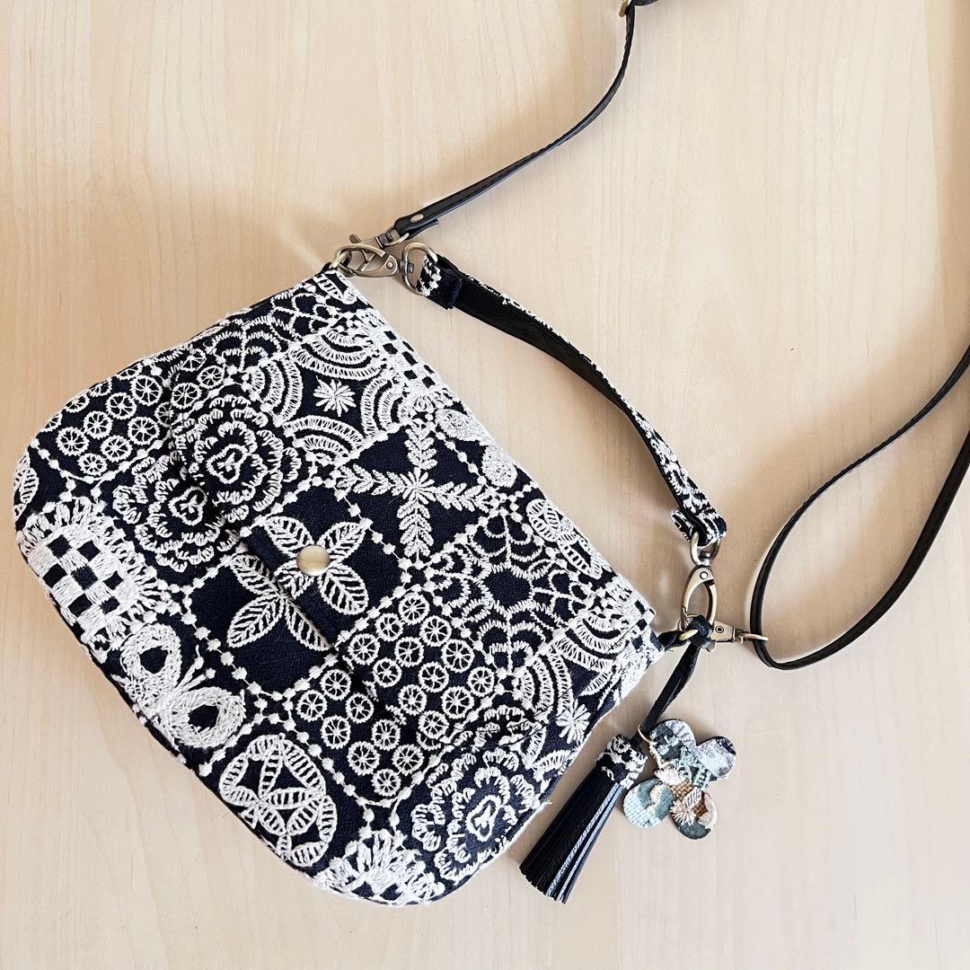 ⭐︎ミナペルホネン コロンとしたショルダーバッグMB602-085