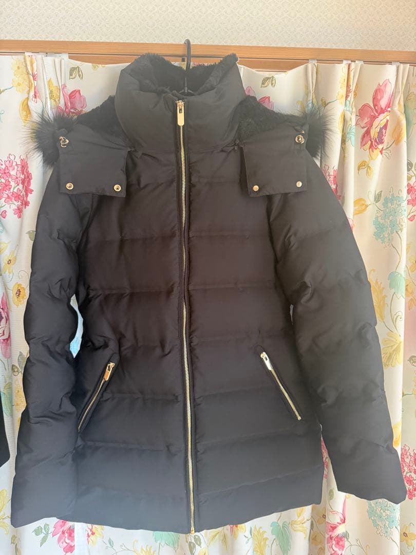 【美品】 ZARA Mサイズ セミロング丈フード付きダウンジャケット