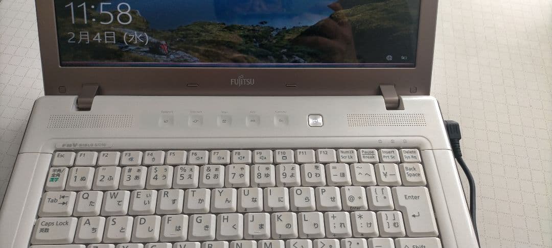 FMV-BIBLO S/C50W　SSD/Win10搭載　訳あり