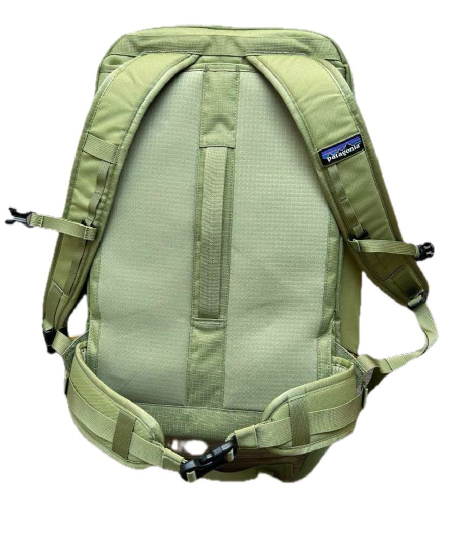 ハリー、未使用パタゴニア ブラックホールミニmlc