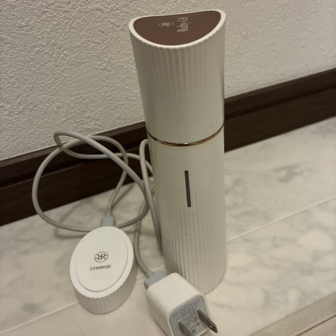 Ruby-tell 美顔器 ホワイト 充電器付きハンディ
