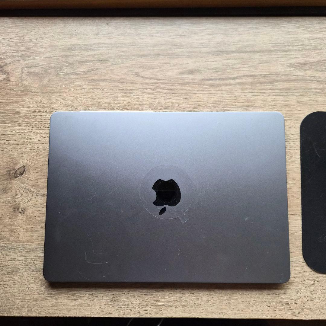 M2チップ搭載MacBook Air 24GB　512GB