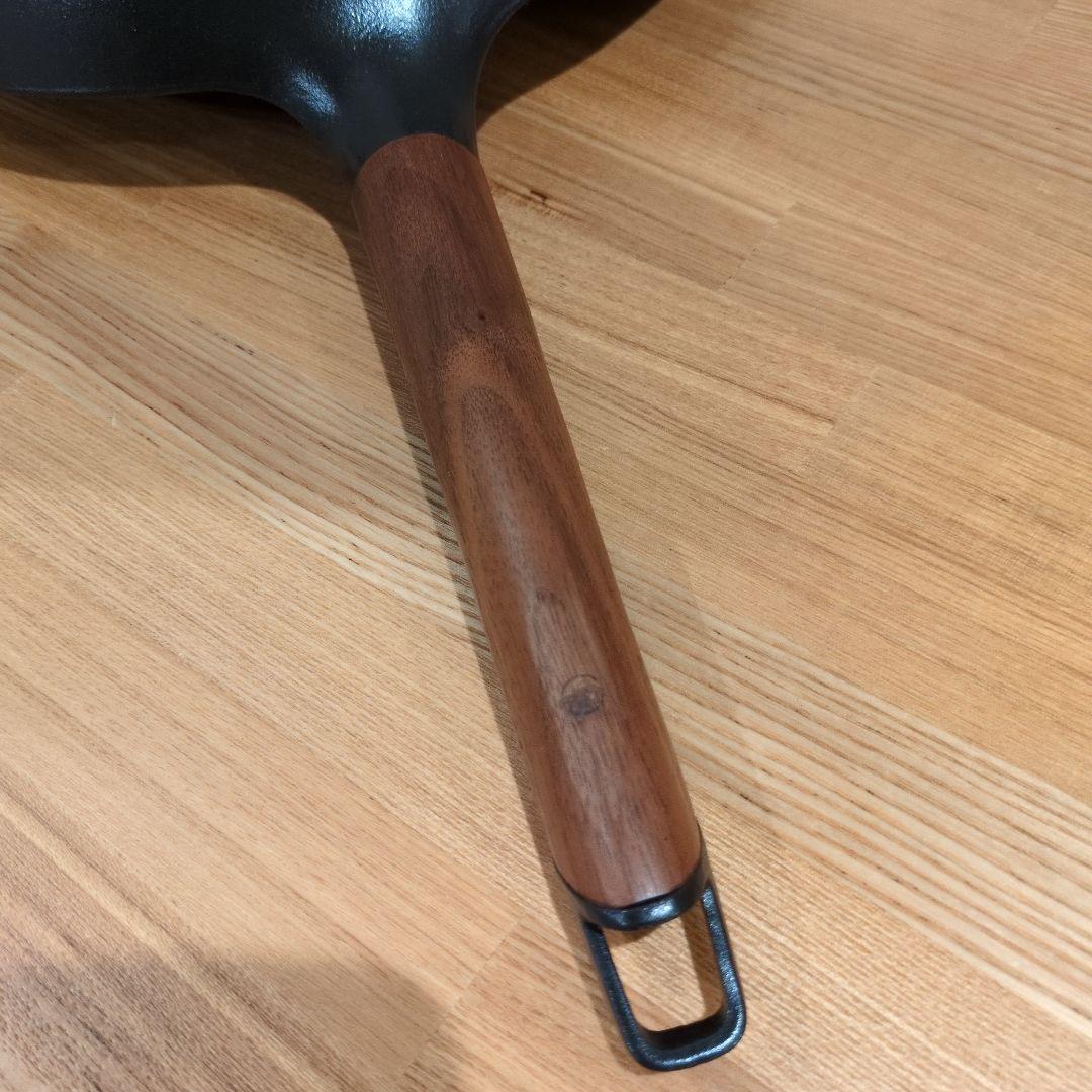 【胴長短足】BALMUDA　フライパン&蓋セット　レシピ本付き