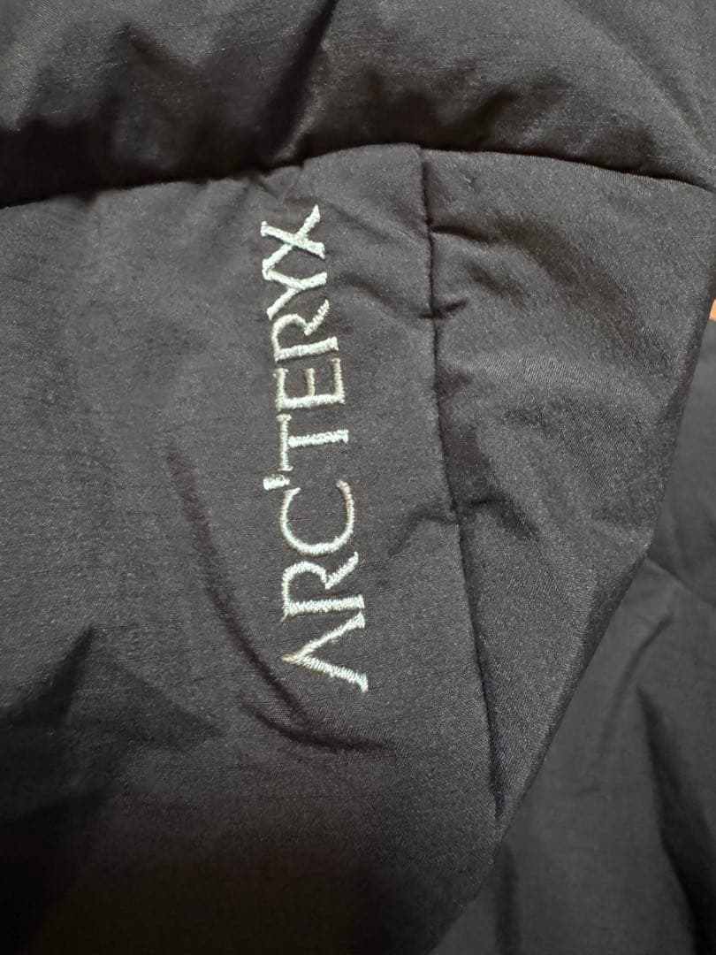 【値下げ】ARC'TERYX アトムヘビーウェイトフーディ　ブラックL