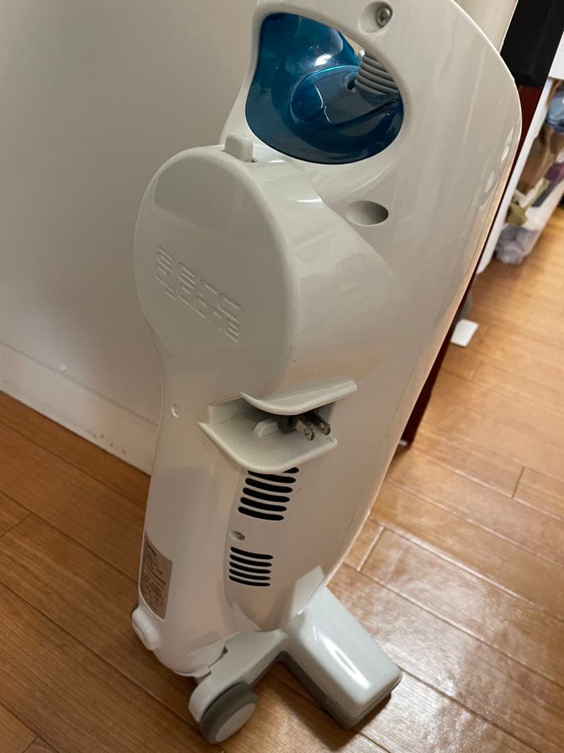 東芝TOSHIBA コンパクト多機能掃除機cafe用に買って数回のみ使用