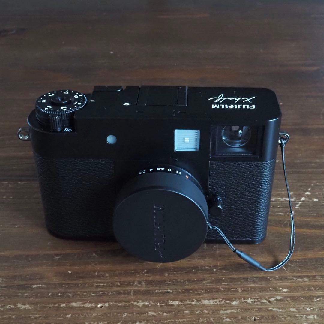 富士フイルム　X-half X-HF1 ブラック