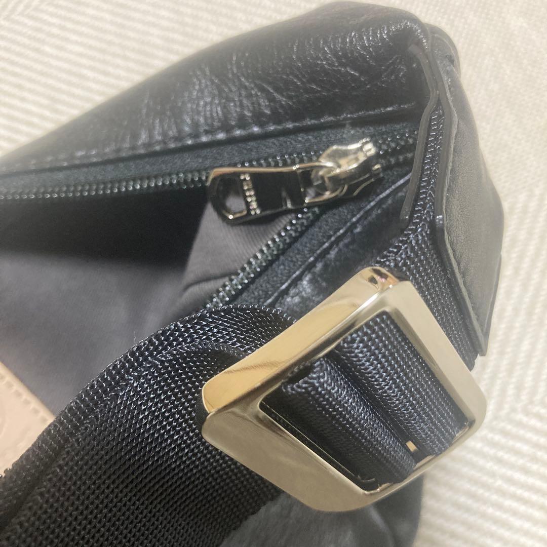 russet ソフトレザーラウンドショルダーバッグ