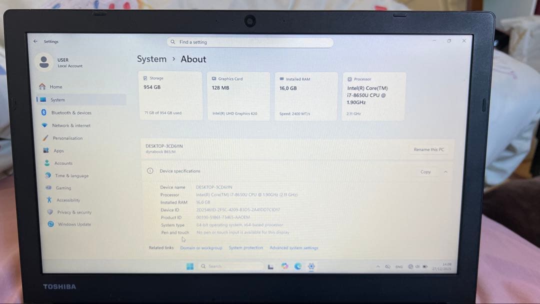 Toshiba ノートパソコン ブラック