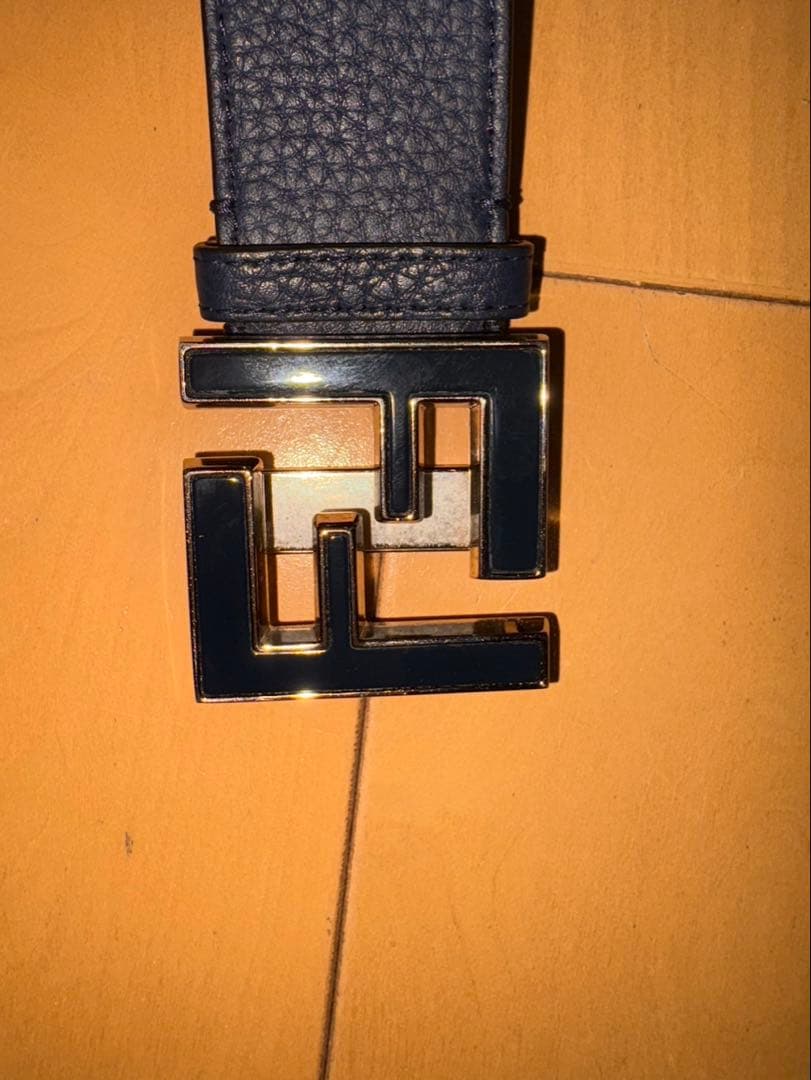 Fendi ネイビー レザーベルト Fロゴバックル モンスターアイズ