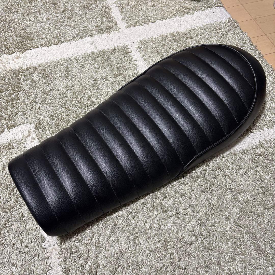 HEAVEN'S 250TR シート　ブラック/タックロール