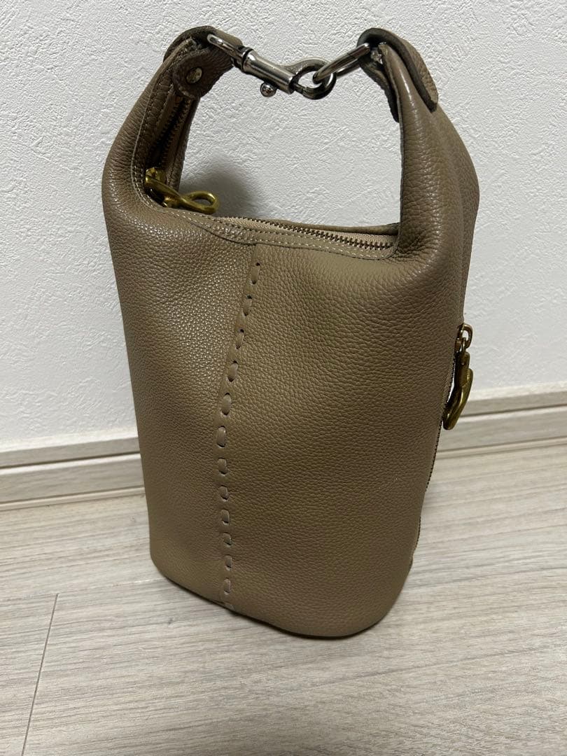 Magnu マヌー　keg pouch ケッグポーチ　グレージュ