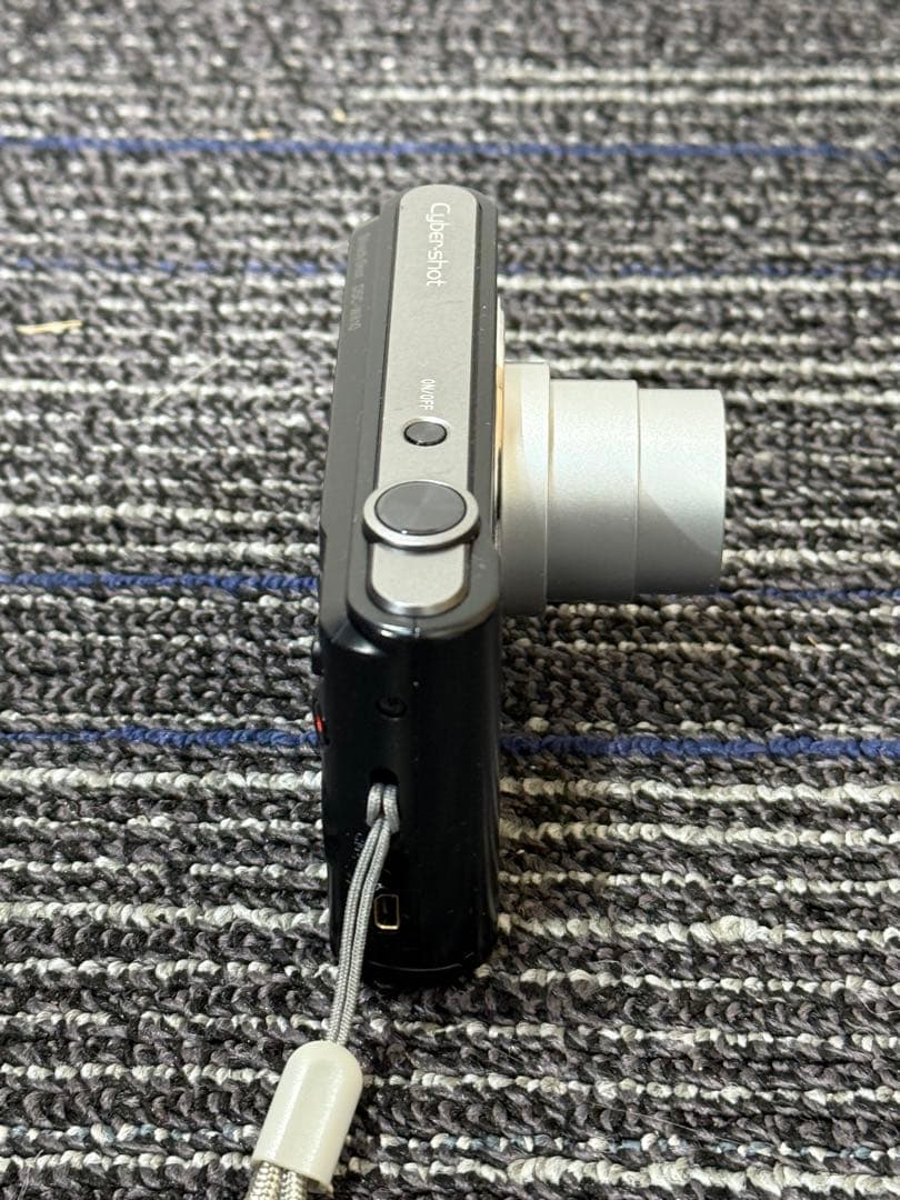 【極美品】 SONY サイバーショット DSC-W810 ブラック デジカメ