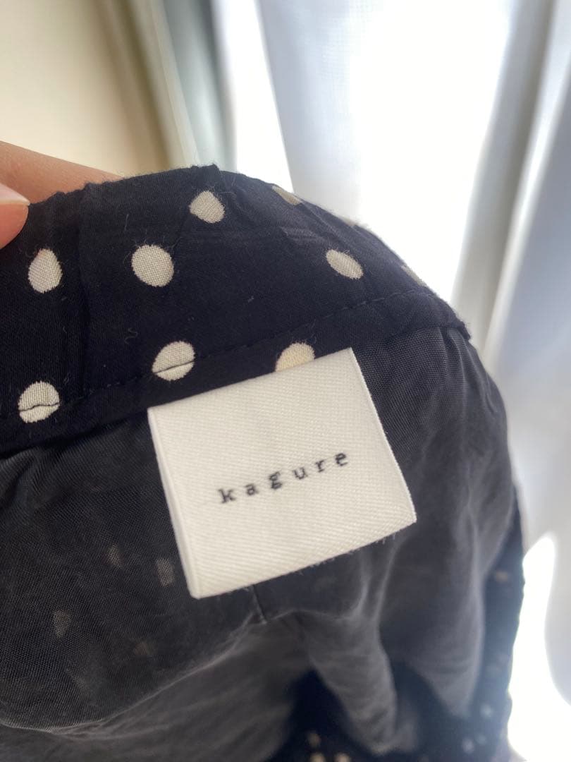 【美品】かぐれ　ドットギャザースカート　黒 Ｐ断捨離