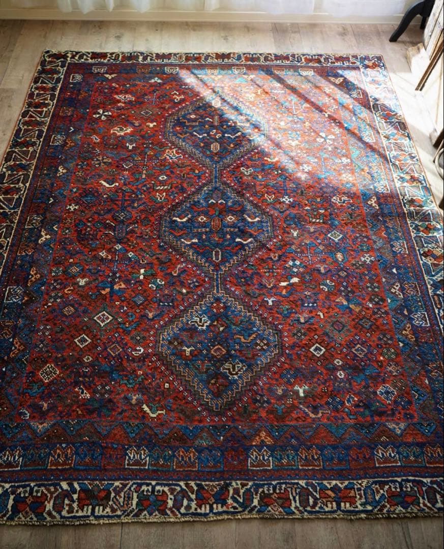 シラーズ　トライバルラグ　ヴィンテージラグ