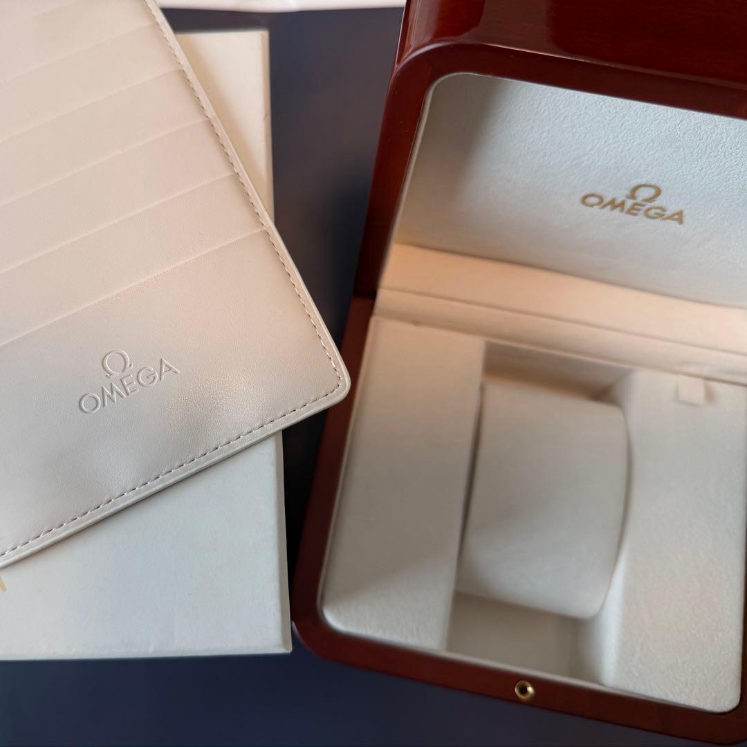 オメガ　OMEGA 箱、ギャランティーケース