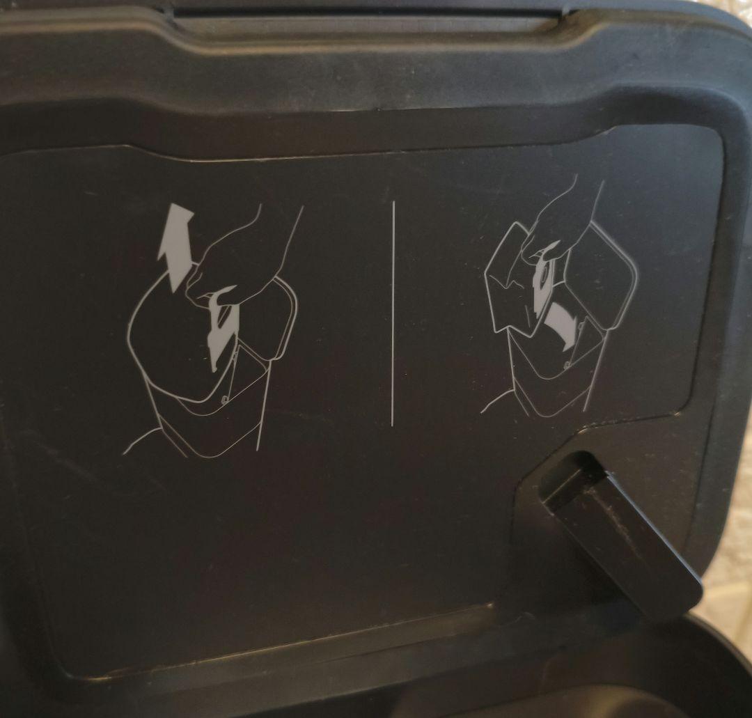 動作品 ロボット掃除機用充電ドック　自動ゴミ収集機能付き　クリーンベース i7+