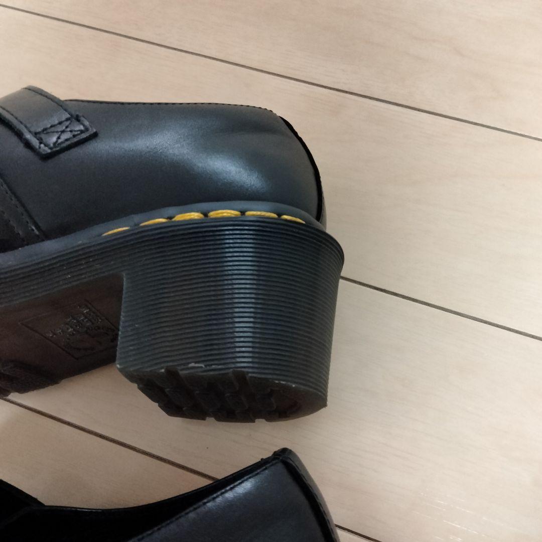 美品Dr. Martens 黒 ヒールブーツ ブーティー24cm　Tバー