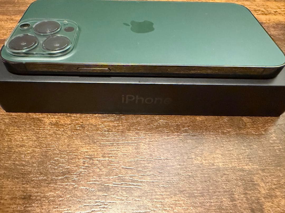 Naka　超美品 iPhone13promax アルパイングリーン