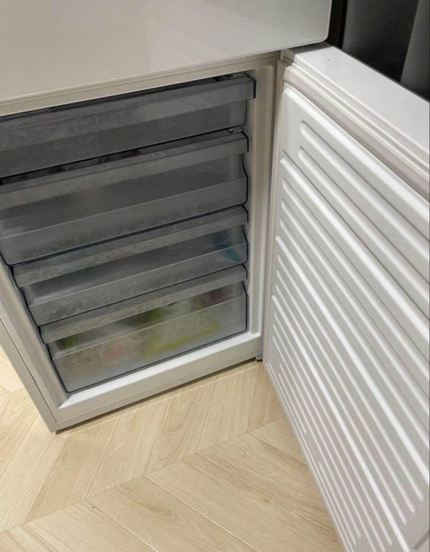 冷蔵庫（5年保証付）