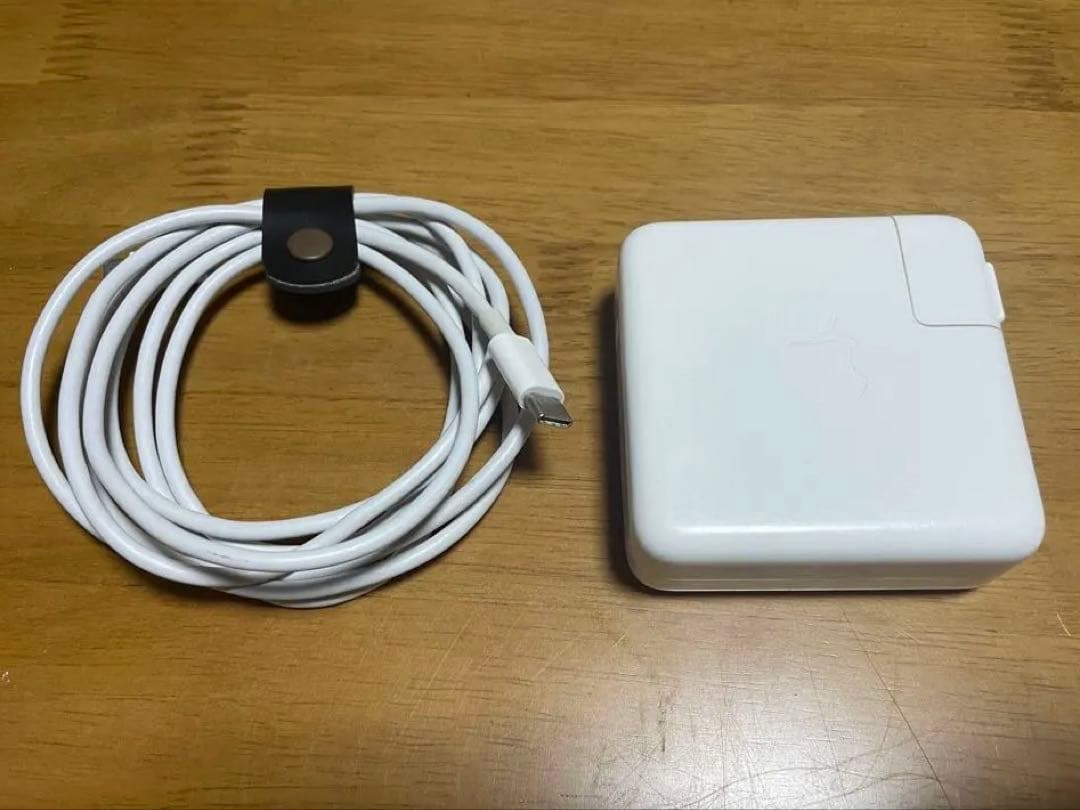 MacBook本体 Apple MacBook Pro 2018 intel 8gb 256gb