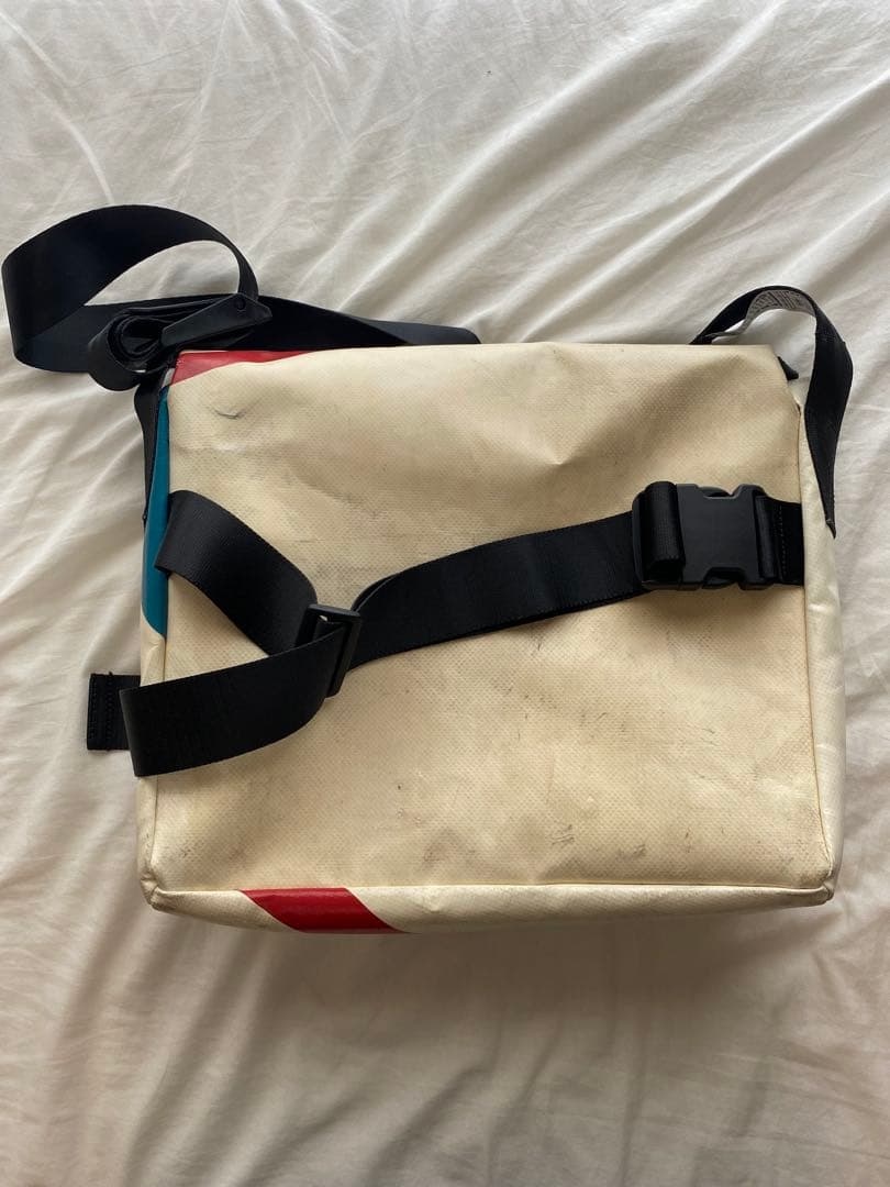 【1854】 FREITAG メッセンジャーバッグ ホワイト