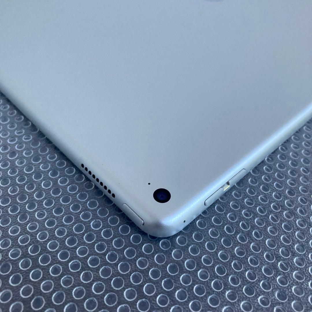 3043 外観美品☆iPad Pro 128GB 12.9インチ WIFIモデル