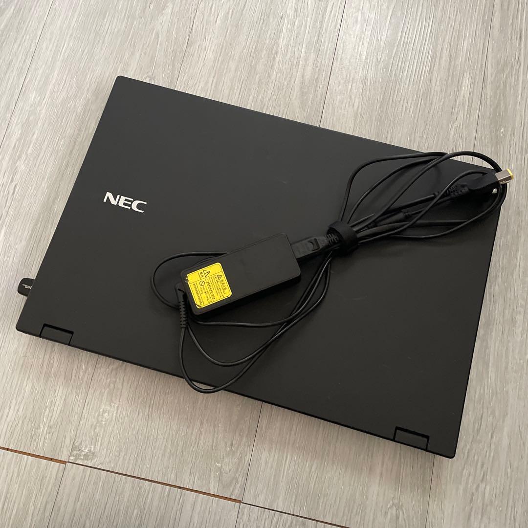 NEC ノートPC 初期設定中 ACアダプター付き