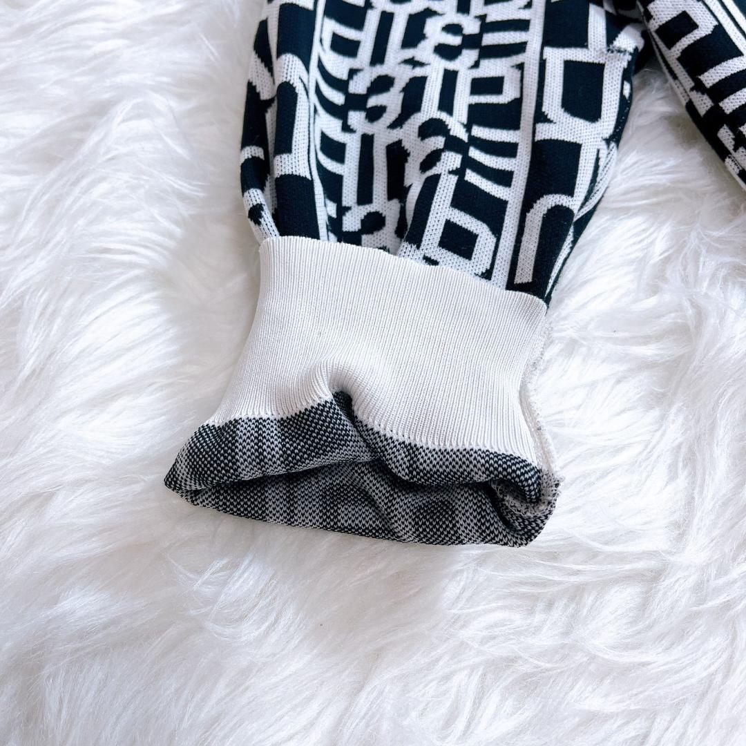 1piu1uguale3 GOLF SNEED JACK ロゴ総柄Vネックニット