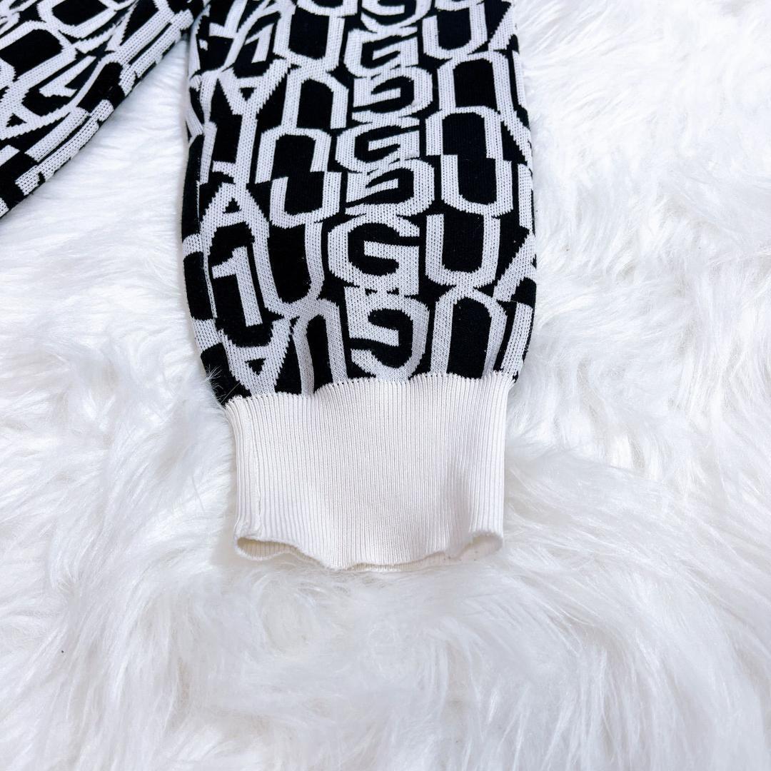 1piu1uguale3 GOLF SNEED JACK ロゴ総柄Vネックニット