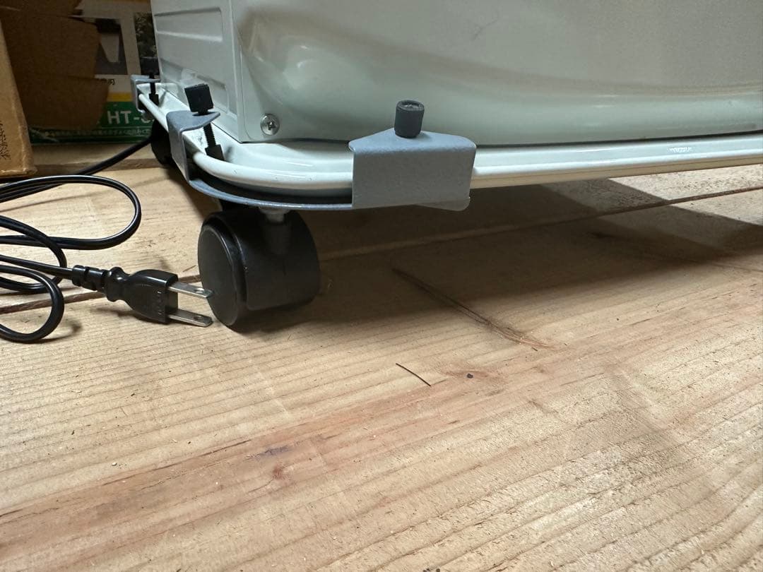 【極美品】ダイニチ FW-367L 石油ファンヒーター　キャスターつき