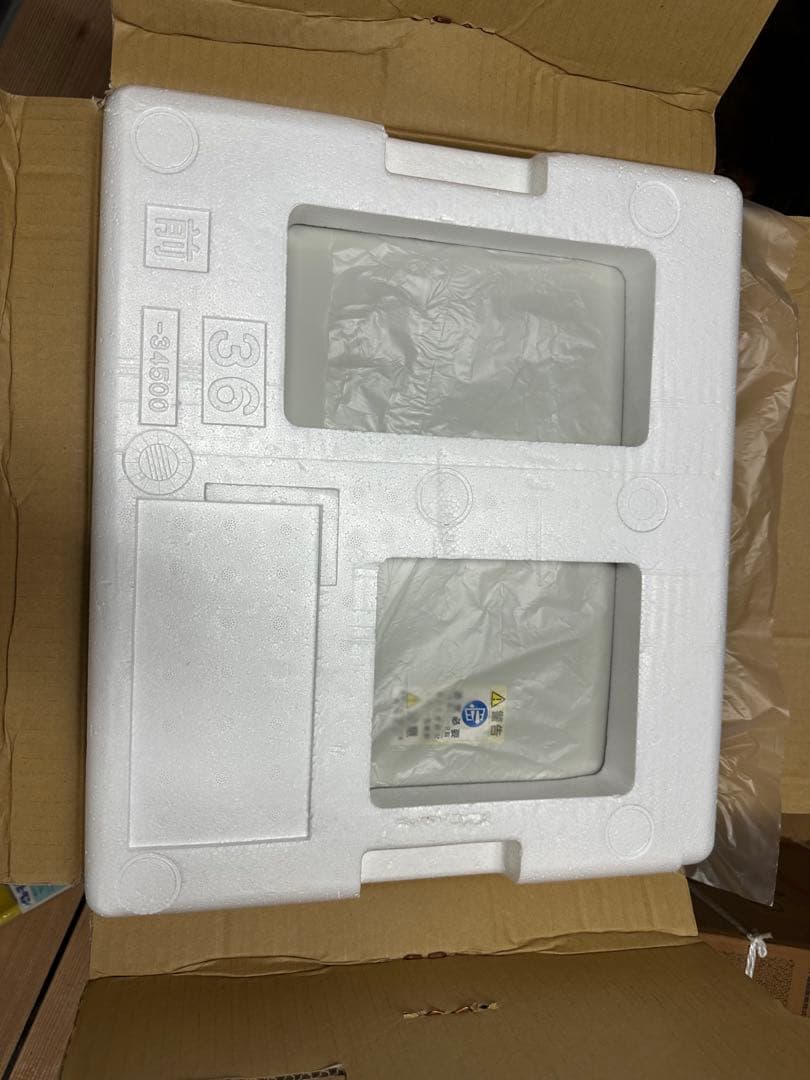 【極美品】ダイニチ FW-367L 石油ファンヒーター　キャスターつき