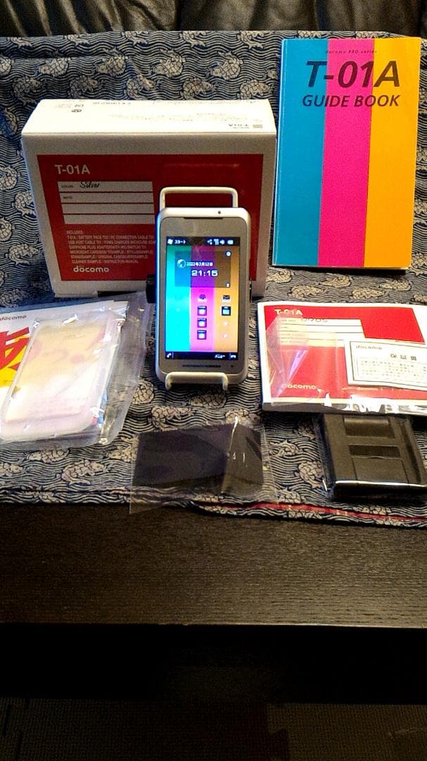 スマートフォン本体 TOSHIBA T-01A Windowsmobile6.5 pro