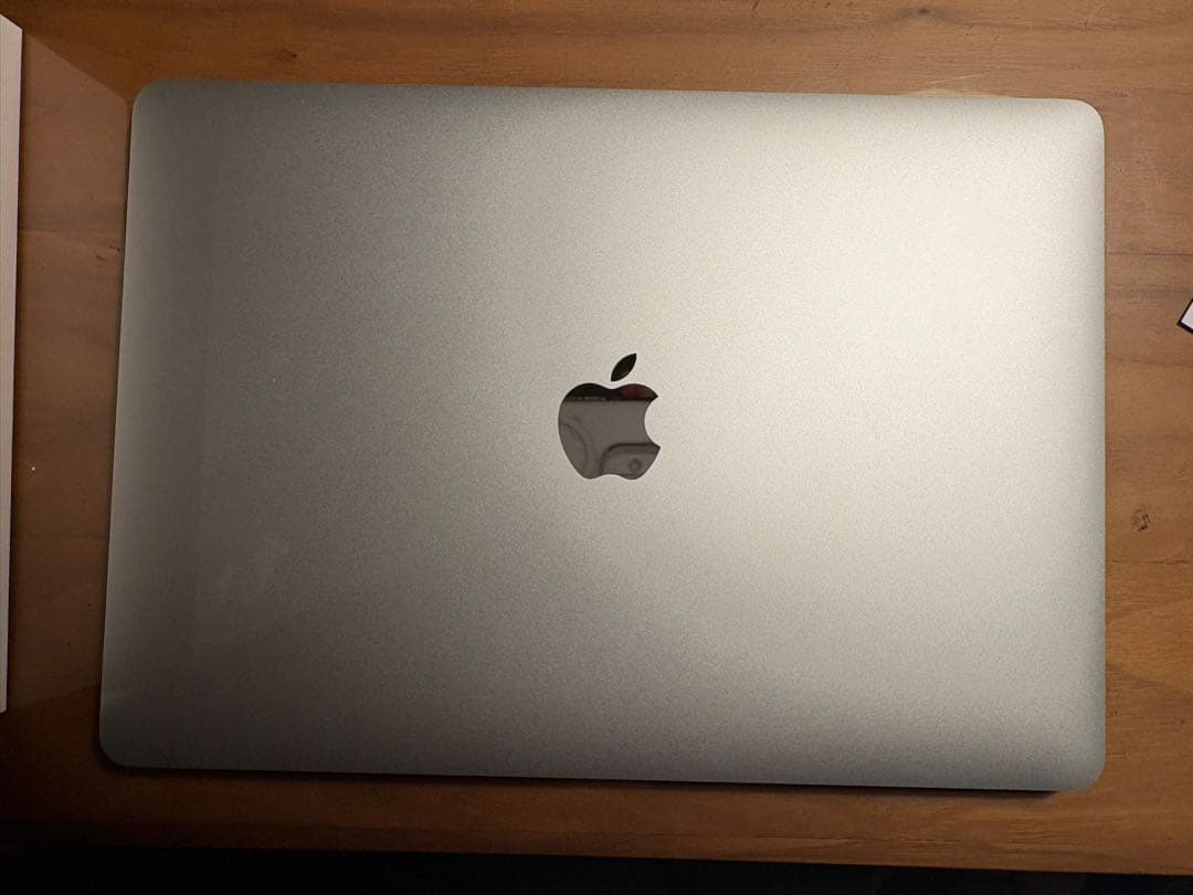 M1 MacBook Air_本体_シルバー_メモリ16GB_SSD1TB