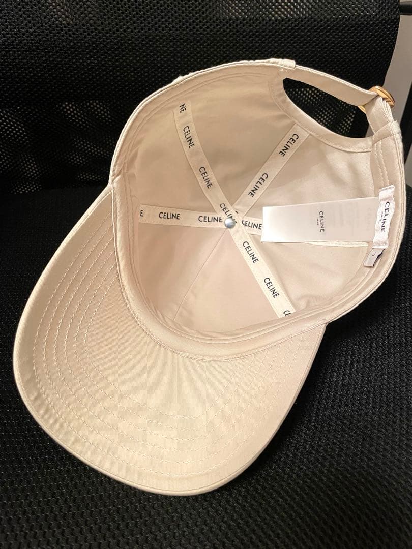 セリーヌ　ベースボールキャップ　バニラ