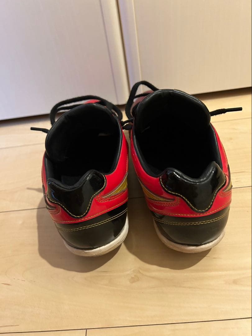 asics 赤黒金 スパイク　27.0㎝　六角レンチ付き