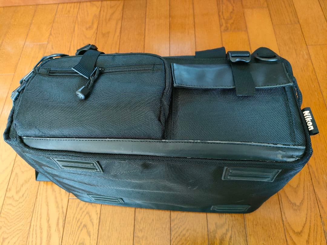 Nikon アーバンボズトンバッグ L