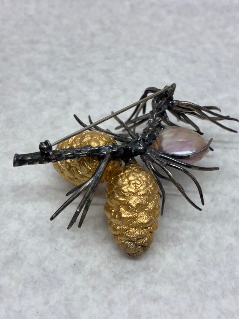 D0104A）希少 925 銀 本真珠 パール 松ぼっくり 松 ブローチ